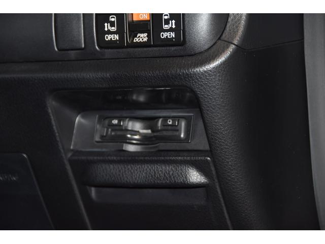 ヴォクシー ＺＳ　煌ＩＩＩ　モデリスタコンプリートカー　シュタイナー１９インチＡＷ　車高調　アルパインＢＩＧ－Ｘ１１インチナビ　フリップダウンモニター　ドライブレコーダー　両側電動スライドドア　バックカメラ　ＥＴＣ（78枚目）