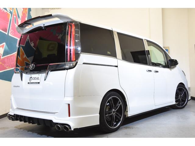 トヨタ エスクァイア Gi ZEUSコンプリートカー 車高調 トヨタ エスクァイア Gi ZEUSコンプリートカー 車高調