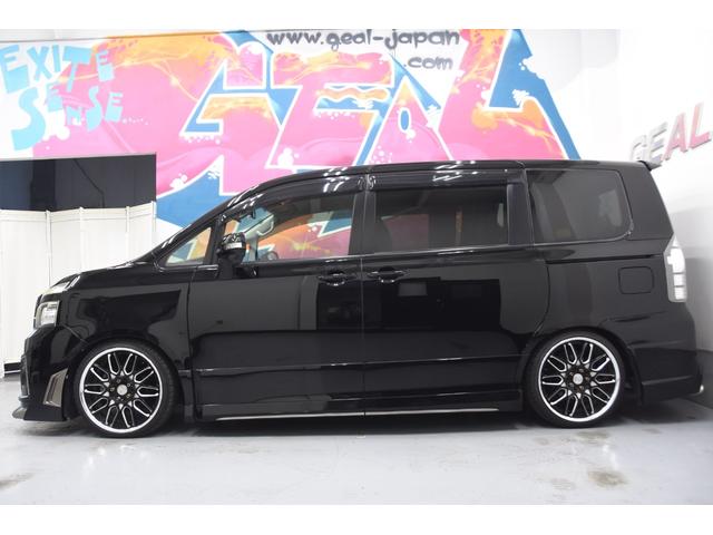 ヴォクシー ＺＳ　ＲＯＪＡＭコンプリートカー　ＷＯＲＫ１９インチＡＷ　ＴＥＩＮ車高調　４本出しマフラー　プッシュスタート　パワースライドドア　カロッツェリアサイバーナビ　バックカメラ（24枚目）