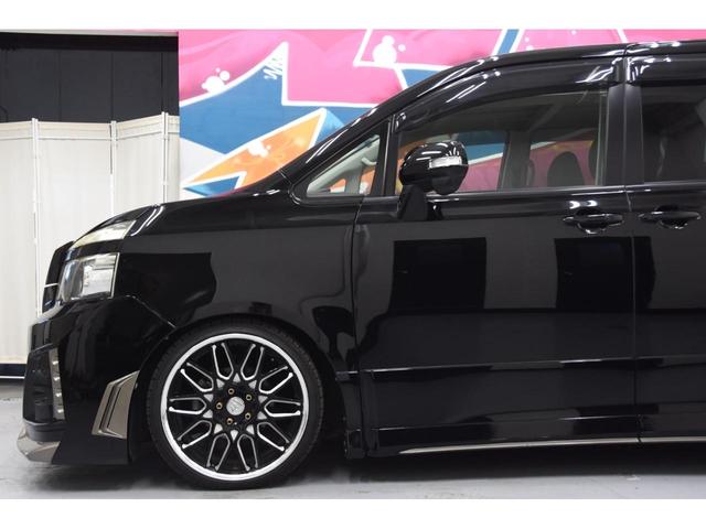 ヴォクシー ＺＳ　ＲＯＪＡＭコンプリートカー　ＷＯＲＫ１９インチＡＷ　ＴＥＩＮ車高調　４本出しマフラー　プッシュスタート　パワースライドドア　カロッツェリアサイバーナビ　バックカメラ（26枚目）