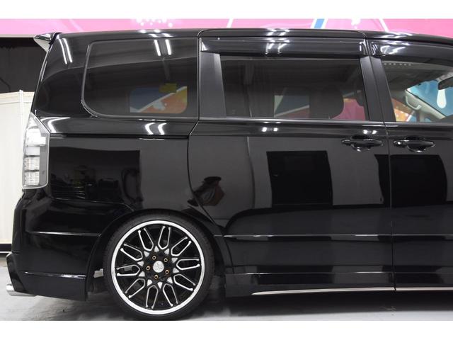 ヴォクシー ＺＳ　ＲＯＪＡＭコンプリートカー　ＷＯＲＫ１９インチＡＷ　ＴＥＩＮ車高調　４本出しマフラー　プッシュスタート　パワースライドドア　カロッツェリアサイバーナビ　バックカメラ（43枚目）