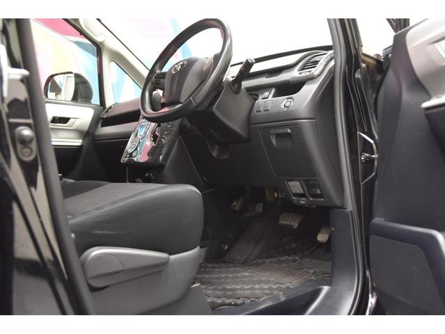 ヴォクシー ＺＳ　ＲＯＪＡＭコンプリートカー　ＷＯＲＫ１９インチＡＷ　ＴＥＩＮ車高調　４本出しマフラー　プッシュスタート　パワースライドドア　カロッツェリアサイバーナビ　バックカメラ（47枚目）