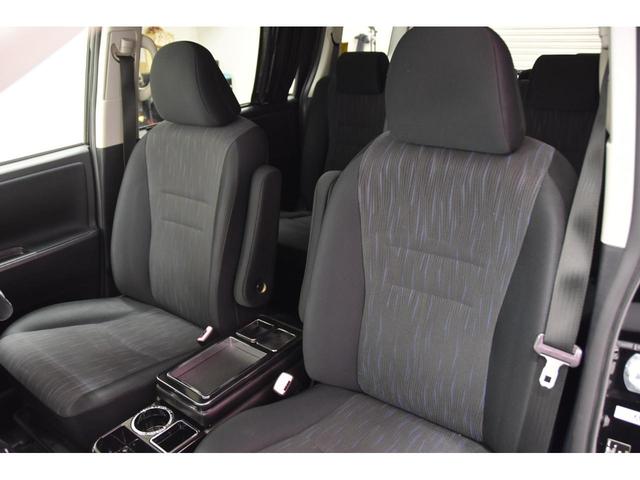 ヴォクシー ＺＳ　ＲＯＪＡＭコンプリートカー　ＷＯＲＫ１９インチＡＷ　ＴＥＩＮ車高調　４本出しマフラー　プッシュスタート　パワースライドドア　カロッツェリアサイバーナビ　バックカメラ（48枚目）