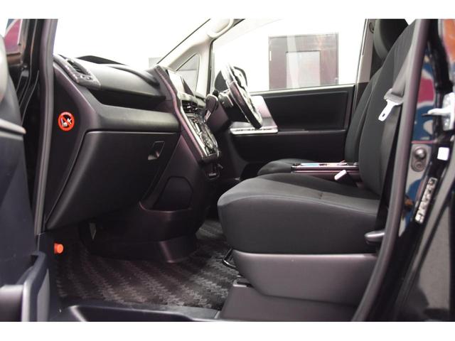 ヴォクシー ＺＳ　ＲＯＪＡＭコンプリートカー　ＷＯＲＫ１９インチＡＷ　ＴＥＩＮ車高調　４本出しマフラー　プッシュスタート　パワースライドドア　カロッツェリアサイバーナビ　バックカメラ（49枚目）