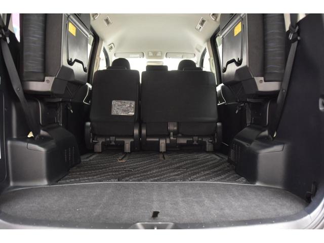 ヴォクシー ＺＳ　ＲＯＪＡＭコンプリートカー　ＷＯＲＫ１９インチＡＷ　ＴＥＩＮ車高調　４本出しマフラー　プッシュスタート　パワースライドドア　カロッツェリアサイバーナビ　バックカメラ（62枚目）