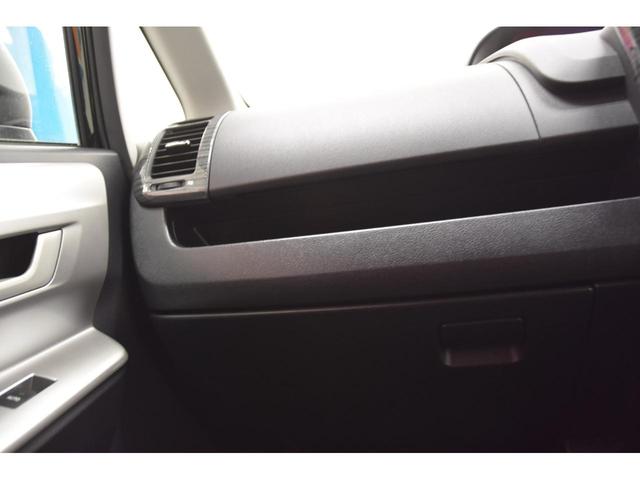 ヴォクシー ＺＳ　ＲＯＪＡＭコンプリートカー　ＷＯＲＫ１９インチＡＷ　ＴＥＩＮ車高調　４本出しマフラー　プッシュスタート　パワースライドドア　カロッツェリアサイバーナビ　バックカメラ（75枚目）