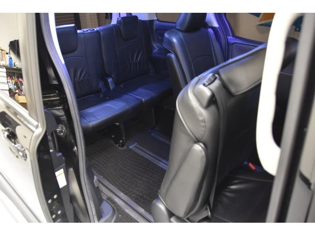 ヴォクシー Ｘ　モデリスタコンプリートカー　１６ＡＷ　両側電動スライドドア　バックカメラ　フリップダウンモニター　プッシュスタート（49枚目）