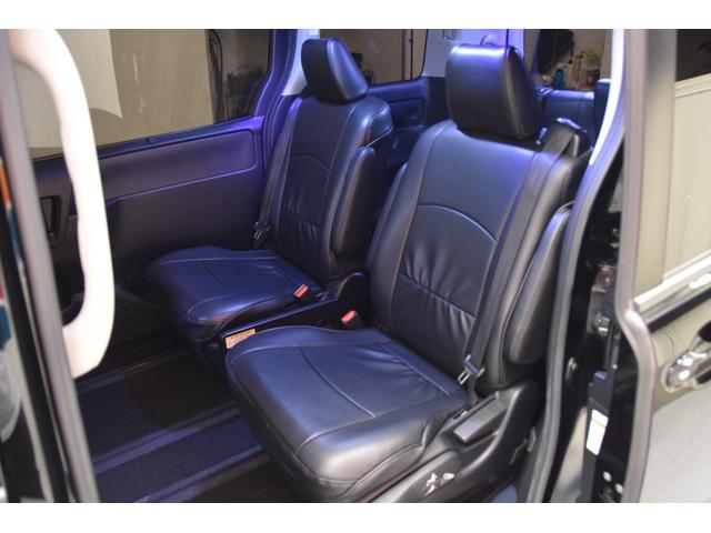 ヴォクシー Ｘ　モデリスタコンプリートカー　１６ＡＷ　両側電動スライドドア　バックカメラ　フリップダウンモニター　プッシュスタート（50枚目）