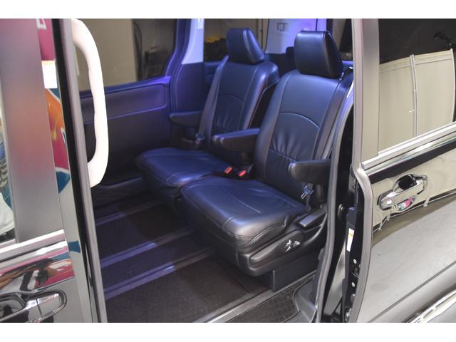 ヴォクシー Ｘ　モデリスタコンプリートカー　１６ＡＷ　両側電動スライドドア　バックカメラ　フリップダウンモニター　プッシュスタート（54枚目）