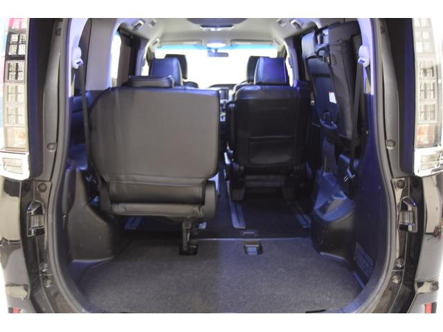 ヴォクシー Ｘ　モデリスタコンプリートカー　１６ＡＷ　両側電動スライドドア　バックカメラ　フリップダウンモニター　プッシュスタート（58枚目）