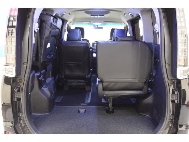 ヴォクシー Ｘ　モデリスタコンプリートカー　１６ＡＷ　両側電動スライドドア　バックカメラ　フリップダウンモニター　プッシュスタート（59枚目）