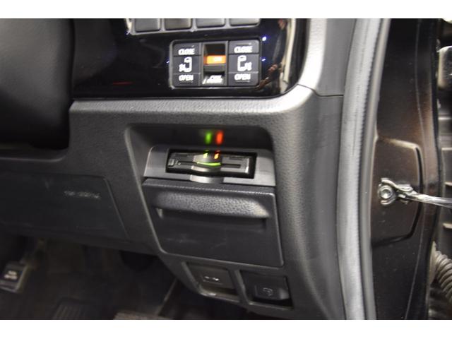 ヴォクシー Ｘ　モデリスタコンプリートカー　１６ＡＷ　両側電動スライドドア　バックカメラ　フリップダウンモニター　プッシュスタート（75枚目）