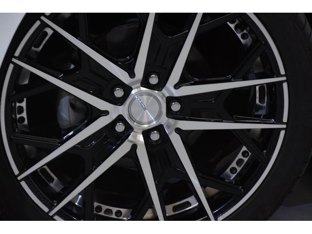 ヴォクシー ZS ROWENコンプリートカー 19インチAW ローダウン アルパイン11型ナビ アルパイン12型後席モニター 両側電動スライドドア プッシュスタート バックカメラ ETC フルセグTV(3枚目)