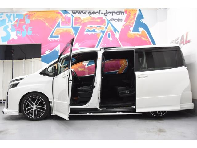 ヴォクシー ZS ROWENコンプリートカー 19インチAW ローダウン アルパイン11型ナビ アルパイン12型後席モニター 両側電動スライドドア プッシュスタート バックカメラ ETC フルセグTV(24枚目)