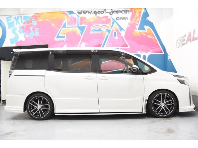 ヴォクシー ZS ROWENコンプリートカー 19インチAW ローダウン アルパイン11型ナビ アルパイン12型後席モニター 両側電動スライドドア プッシュスタート バックカメラ ETC フルセグTV(38枚目)