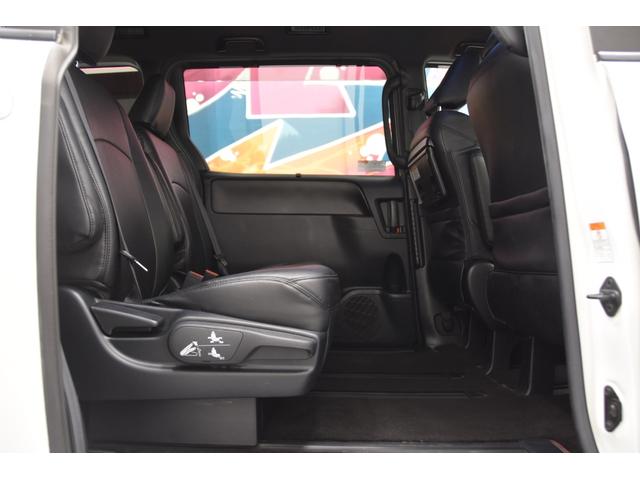 ヴォクシー ZS ROWENコンプリートカー 19インチAW ローダウン アルパイン11型ナビ アルパイン12型後席モニター 両側電動スライドドア プッシュスタート バックカメラ ETC フルセグTV(49枚目)