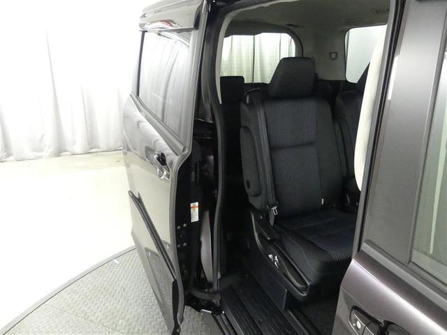 ノア Ｓｉ　プリクラッシュ　地デジ　ＤＶＤ視聴可　ダブルエアコン　ＬＥＤヘットライト　ＥＴＣ付き　ドライブレコーダー　横滑り防止機能　ナビＴＶ　三列シート　ＡＷ　フルフラットシート　ＡＡＣ　パワーウインドウ（10枚目）