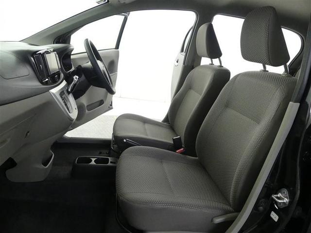 助手席側も広々しています