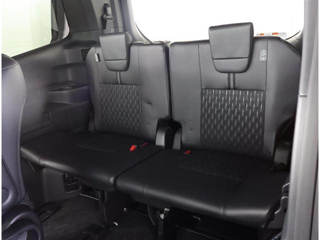 ノア ハイブリッドＳ－Ｚ　横滑り防止機能　エアバッグ　オートクルーズコントロール　地デジ　両側自動ドア　ダブルエアコン　スマートエントリー　ＬＥＤランプ　バックモニター　メモリナビ　３列シート　ＥＴＣ付き　ＡＢＳ　ＡＣ１００Ｖ（13枚目）