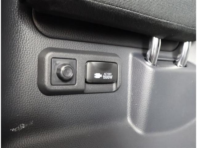 ノア ハイブリッドＳ－Ｚ　横滑り防止機能　エアバッグ　オートクルーズコントロール　地デジ　両側自動ドア　ダブルエアコン　スマートエントリー　ＬＥＤランプ　バックモニター　メモリナビ　３列シート　ＥＴＣ付き　ＡＢＳ　ＡＣ１００Ｖ（16枚目）