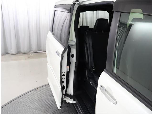 ノア Ｓｉ　ダブルバイビーＩＩＩ　バックＭ　両側オートスライドドア　イモビライザー　プリクラッシュＳ　ＬＥＤヘッドライト　リアエアコン　キーレス　エアバッグ　オートエアコン　デュアルエアバック　１オーナー　アルミホイール　ＡＢＳ（12枚目）