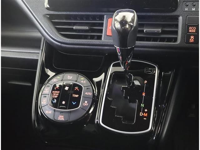 ノア Ｓｉ　ダブルバイビーＩＩＩ　バックＭ　両側オートスライドドア　イモビライザー　プリクラッシュＳ　ＬＥＤヘッドライト　リアエアコン　キーレス　エアバッグ　オートエアコン　デュアルエアバック　１オーナー　アルミホイール　ＡＢＳ（22枚目）