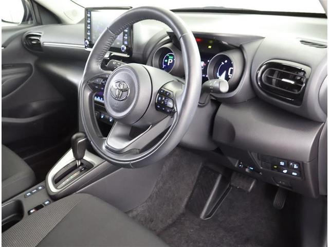 ヤリスクロス ハイブリッドＧ　ＴＳＳ　イモビライザー　バックモニタ－　エアコン　ＬＥＤヘッドライト　インテリキー　フルセグＴＶ　パワーウィンド　Ｗエアバック　オートクルーズ　キーフリー　ドライブレコーダー　横滑防止装置　エアバッグ（14枚目）