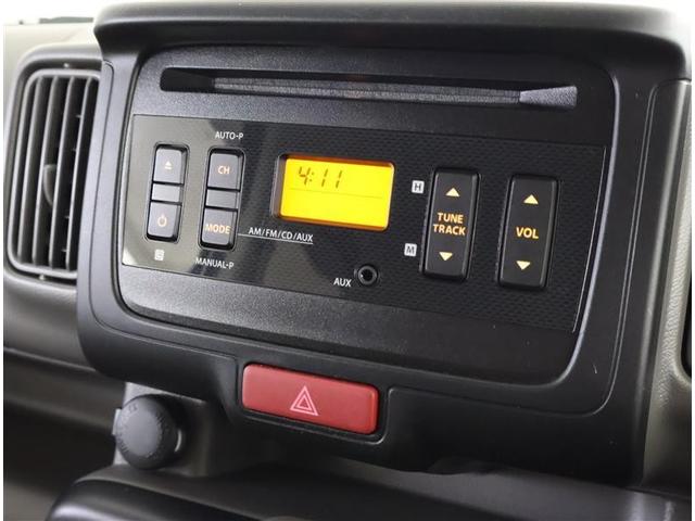 ＮＶ１００クリッパーバン ＤＸ　ＧＬパッケージ　エマージェンシーＢ　パワーウィンド　キーレスエントリー　エアコン　横滑り防止　ダブルエアバッグ　パワーステアリング　運転席エアバッグ　ＡＢＳ（6枚目）