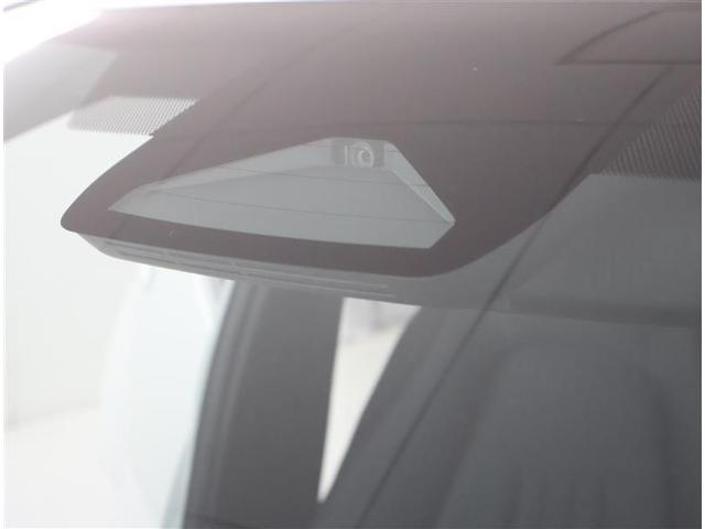 ヤリス ハイブリッドG LEDライト AC100V電源 スマートキー ETC フルセグ バックモニター 衝突被害軽減ブレーキ クルーズC 横滑り防止装置 オートエアコン メモリーナビ イモビ ワンオーナー(9枚目)