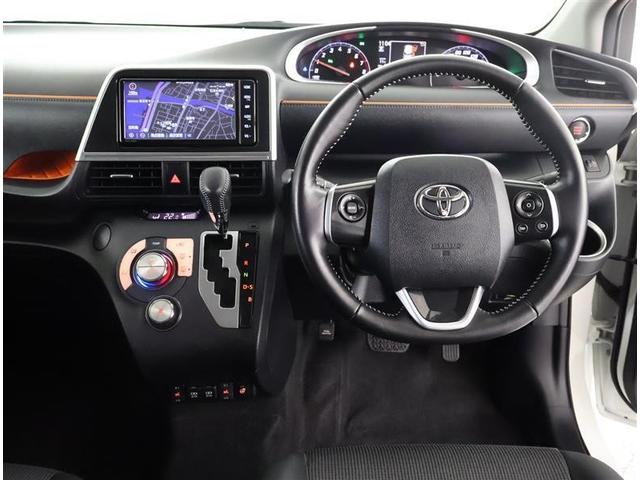 シエンタ ファンベースＧ　バックモニタ－　イモビ　ＤＶＤ再生可　パワステ　アイスト　地デジＴＶ　デュアルエアバッグ　横滑り防止装置　エアバッグ　オートエアコン　パワーウィンドウ　ＡＢＳ　スマートキー　ワンオーナー車　ＥＴＣ（4枚目）