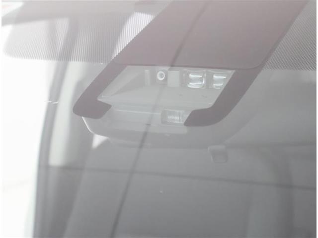 シエンタ ファンベースＧ　バックモニタ－　イモビ　ＤＶＤ再生可　パワステ　アイスト　地デジＴＶ　デュアルエアバッグ　横滑り防止装置　エアバッグ　オートエアコン　パワーウィンドウ　ＡＢＳ　スマートキー　ワンオーナー車　ＥＴＣ（9枚目）