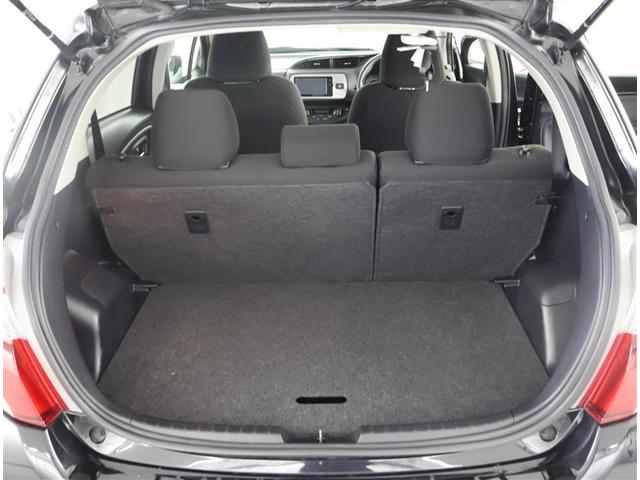 ヴィッツ ジュエラ　デュアルエアバッグ　マニュアルエアコン　パワステ　ＬＥＤヘッド　スマートキー　パワーウィンド　ＡＢＳ　ＤＶＤ再生　アイドリングストップ機能　バックカメラ　ＥＴＣ　エアバッグ　ナビテレビ　メモリ－ナビ（14枚目）