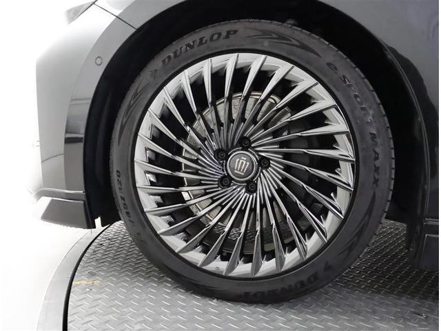 クラウン Ｚ　ムーンルーフ　ＬＥＤヘッドライト　１オナ　地デジＴＶ　ＡＢＳ　ＡＣ１００Ｖ　パワーシート　バックモニター　スマートキー　ＥＴＣ　ドライブレコーダー　アルミホイール　エアコン　盗難防止装置　メモリーナビ（18枚目）