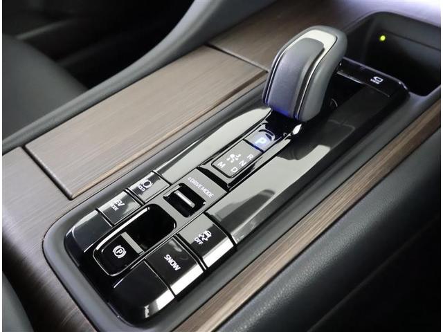 クラウン Ｚ　ムーンルーフ　ＬＥＤヘッドライト　１オナ　地デジＴＶ　ＡＢＳ　ＡＣ１００Ｖ　パワーシート　バックモニター　スマートキー　ＥＴＣ　ドライブレコーダー　アルミホイール　エアコン　盗難防止装置　メモリーナビ（24枚目）