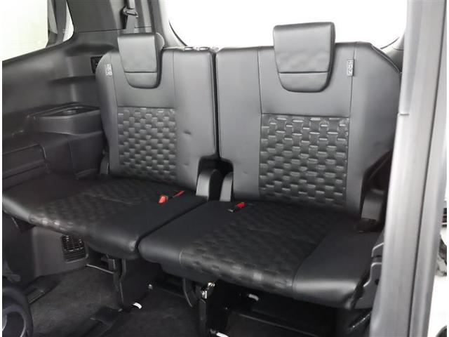 ヴォクシー Ｓ－Ｚ　ＤＶＤ再生機能　スマートキープッシュスタート　両側電動パワースライドドア　パワーウインドウ　１オナ　ＥＴＣ車載器　ＬＥＤライト　デュアルエアコン　アルミホイール　盗難防止装置　横滑り防止機能　ナビＴＶ（14枚目）