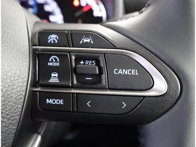 ヴォクシー Ｓ－Ｚ　ＤＶＤ再生機能　スマートキープッシュスタート　両側電動パワースライドドア　パワーウインドウ　１オナ　ＥＴＣ車載器　ＬＥＤライト　デュアルエアコン　アルミホイール　盗難防止装置　横滑り防止機能　ナビＴＶ（16枚目）