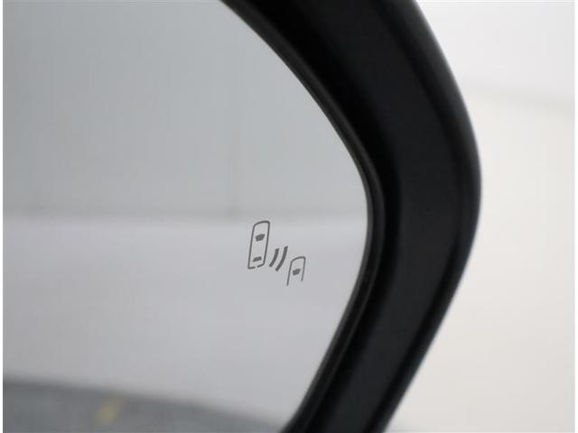 �׎Ԑ��𑖂�ԗ������[�_�[�Ō��m���A�h�A�~���[�ł͊m�F���ɂ����㑤���G���A�ɑ��݂���ԗ��ɉ����A�}�ڋ߂��Ă���ԗ������m���܂��B�ԗ������m����ƃh�A�~���[�ɓ��ڂ��ꂽ�k�d�c�C���W�P�[�^�[���_�����܂��B