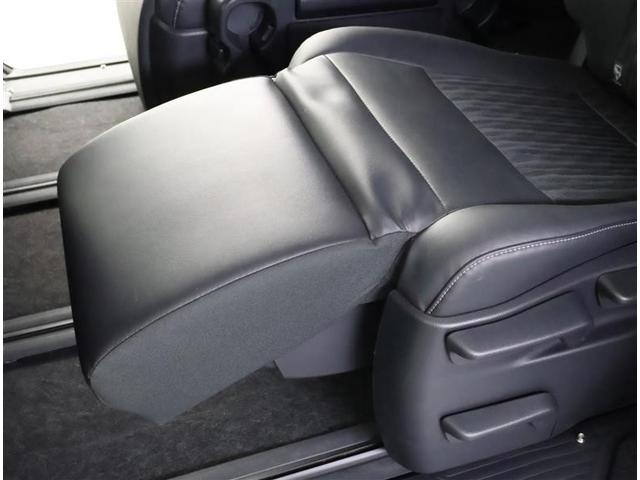 ノア ハイブリッドＳ－Ｚ　スマートキ　助手席エアバッグ　クルコン　ＥＴＣ車載器　ＤＶＤ　ＬＥＤライト　メモリーナビ　パワステ　３列シート　Ｗエアコン　エアコン　横滑防止装置　ナビ＆ＴＶ　アルミホイール　キーレス　エアバッグ（30枚目）