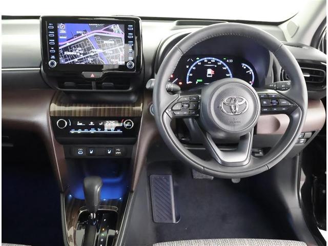 ヤリスクロス ハイブリッドＺ　ＡＣ１００　スマートキ　ワンオ－ナ－　衝突軽減ブレーキ　リヤカメラ　ＬＥＤヘッドライ　ＥＳＣ　クルーズＣ　パワーステアリング　アルミホイール　ＥＴＣ車載器　運転席パワーシート　イモビ　キーフリー（4枚目）