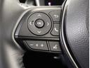 ステアリングスイッチ付き。前方から目を離すことなく操作することが可能です。