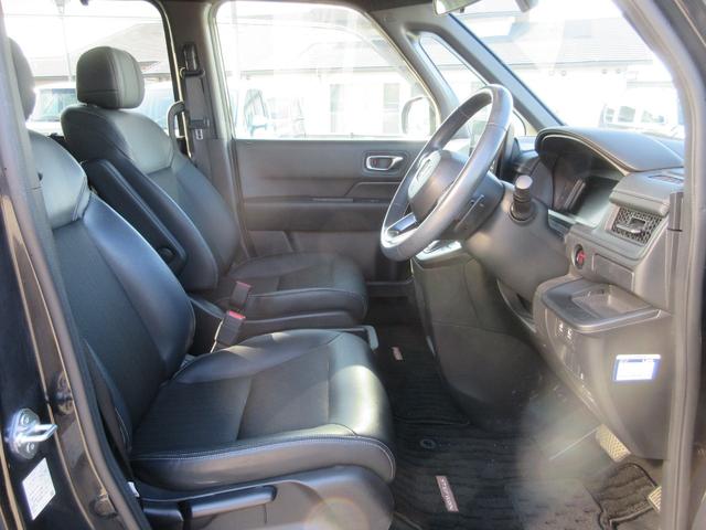 ステップワゴン ｅ：ＨＥＶスパーダ　純正メモリーナビ　ＥＴＣ（11枚目）