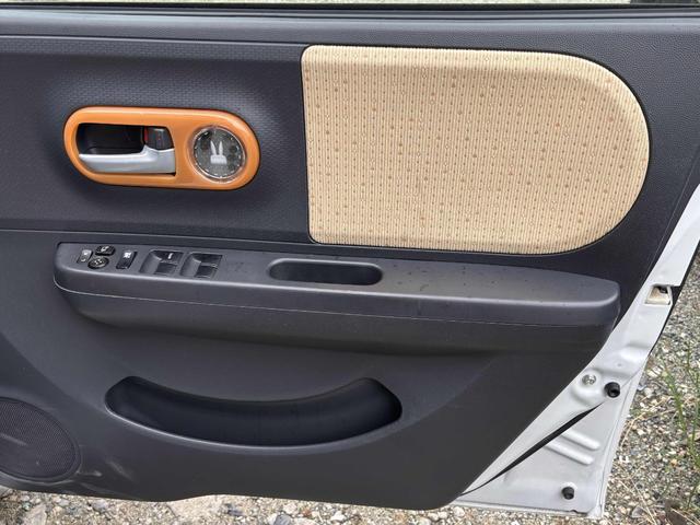 アルトラパン Ｔ　４ＷＤターボ　ブルートゥース　ナビシートヒーター　アルミ（30枚目）