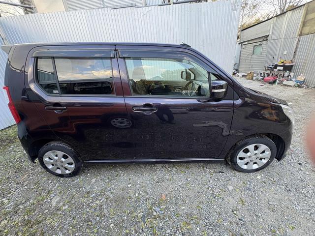 ワゴンＲ ＦＸリミテッド　ブルートゥースナビ　ＴＶ　キーレス　アルミ　新タイヤ（17枚目）