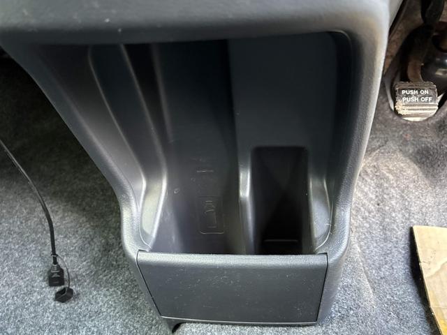 ワゴンＲ ＦＸリミテッド　ブルートゥースナビ　ＴＶ　キーレス　アルミ　新タイヤ（36枚目）