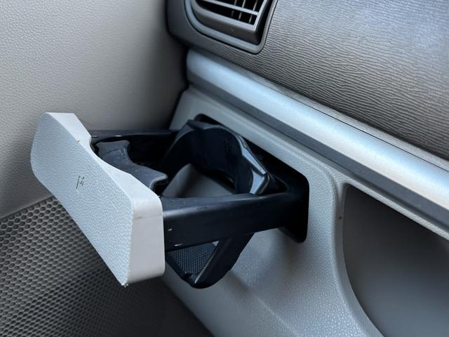 タント ＸリミテッドＳＡＩＩＩ　キーレス　両電動スライドドア　ＢＴナビ　アルミ（7枚目）