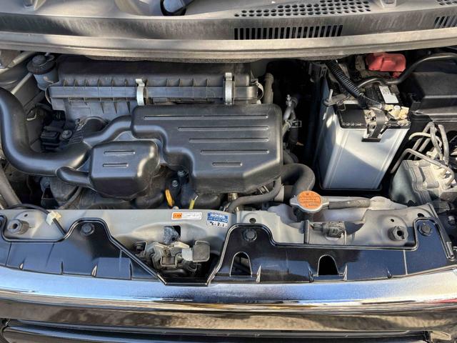 タント ＸリミテッドＳＡＩＩＩ　キーレス　両電動スライドドア　ＢＴナビ　アルミ（17枚目）