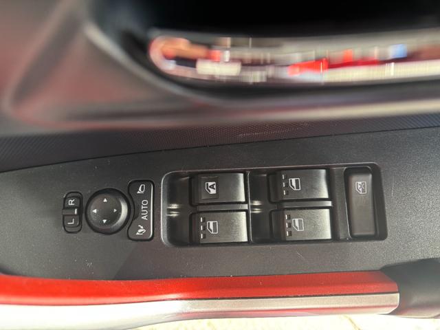 ロッキー Ｘ　ナビゲーション　バックカメラ　ドライブレコーダー　ＥＴＣ車載器　ＴＶコントロール　電動格納式ドアミラー　パワーウィンドウ　プッシュスタートスイッチ　キーフリーシステム　アイドリングストップ機能（17枚目）