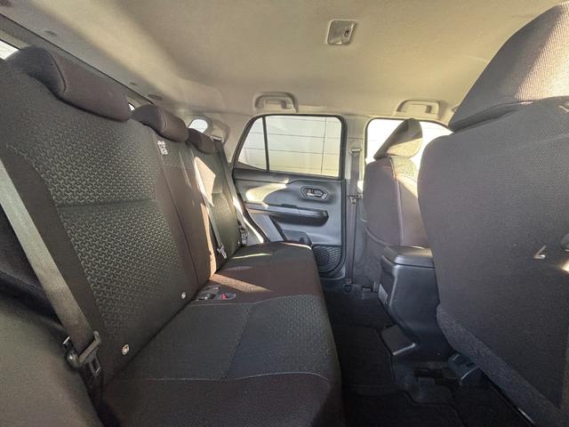 ロッキー Ｘ　ナビゲーション　バックカメラ　ドライブレコーダー　ＥＴＣ車載器　ＴＶコントロール　電動格納式ドアミラー　パワーウィンドウ　プッシュスタートスイッチ　キーフリーシステム　アイドリングストップ機能（29枚目）