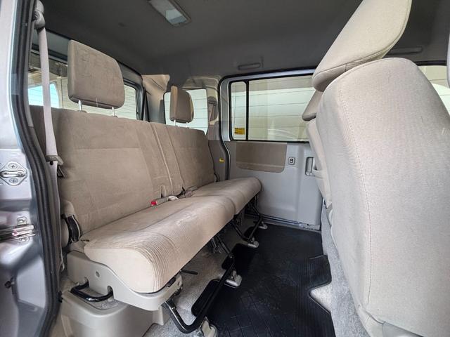 アトレーワゴン カスタムターボＲＳリミテッド　助手席側パワースライドドア　オートエアコン　ＥＴＣ車載器　電動格納式ドアミラー　パワーウィンドウ　アルミホイール　キーレスエントリーシステム（21枚目）