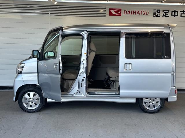アトレーワゴン カスタムターボＲＳリミテッド　助手席側パワースライドドア　オートエアコン　ＥＴＣ車載器　電動格納式ドアミラー　パワーウィンドウ　アルミホイール　キーレスエントリーシステム（23枚目）